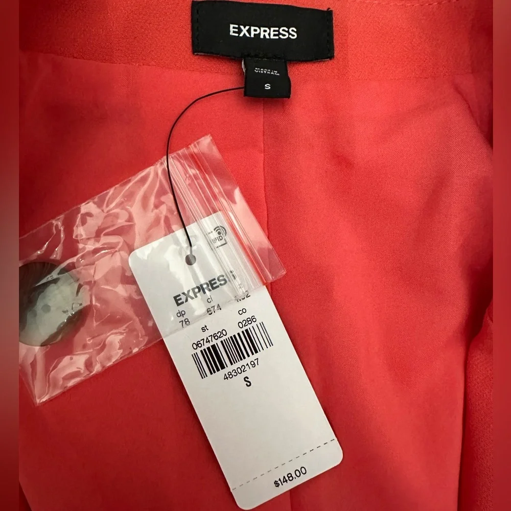 Express Studio Stretch Twill Boyfriend Blazer in Hot Coral Size Small Women’s - Picture 8 of 17